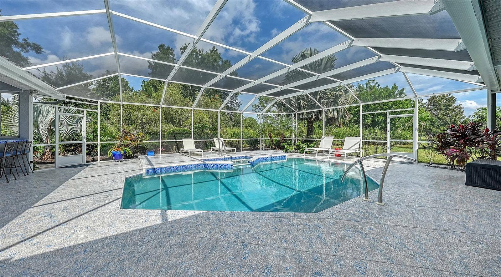 8136 REGENTS COURT, University Park, FL 34201
