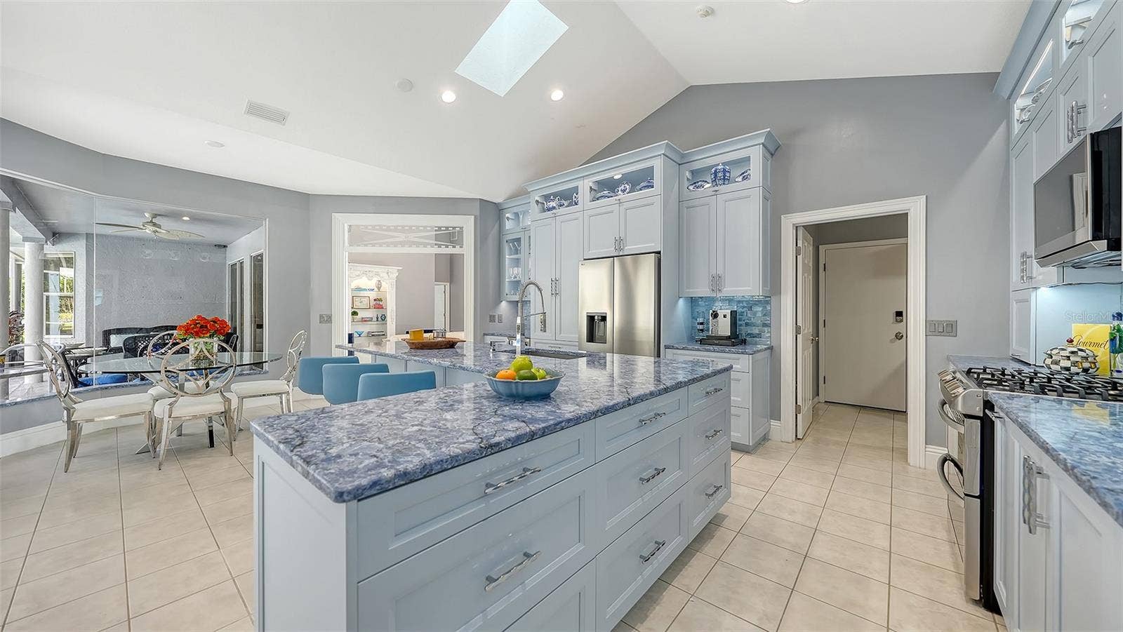 8136 REGENTS COURT, University Park, FL 34201