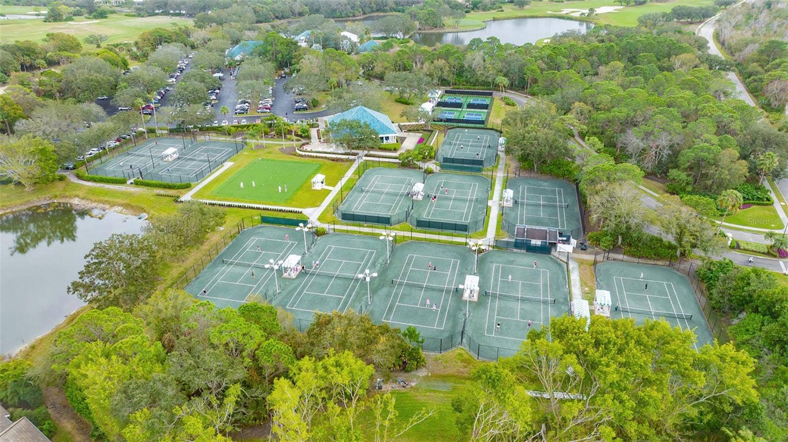 8136 REGENTS COURT, University Park, FL 34201