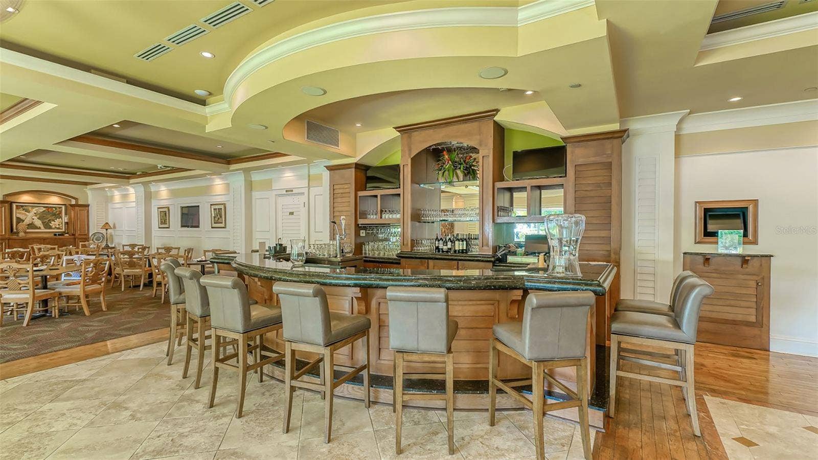 8136 REGENTS COURT, University Park, FL 34201