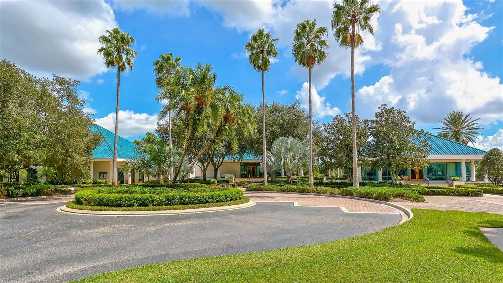 8136 REGENTS COURT, University Park, FL 34201