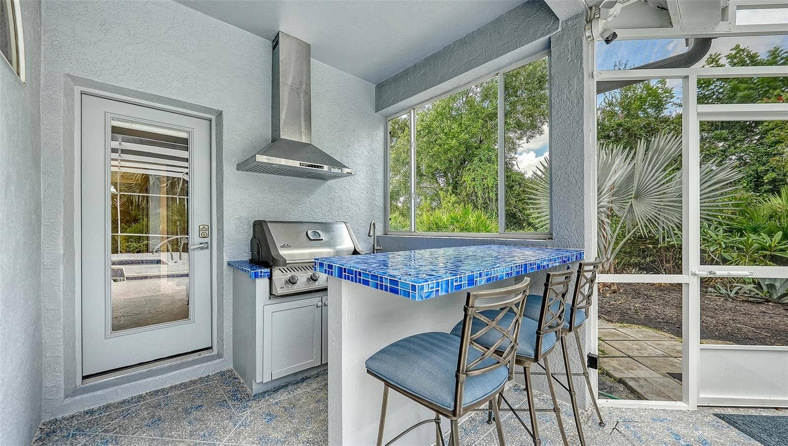 8136 REGENTS COURT, University Park, FL 34201