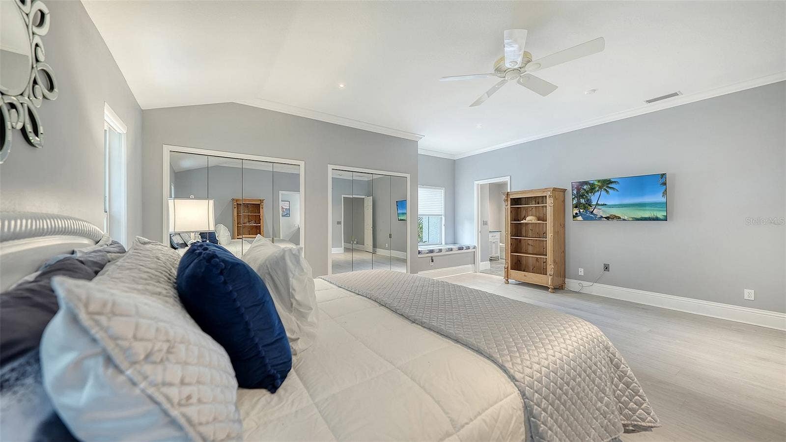 8136 REGENTS COURT, University Park, FL 34201