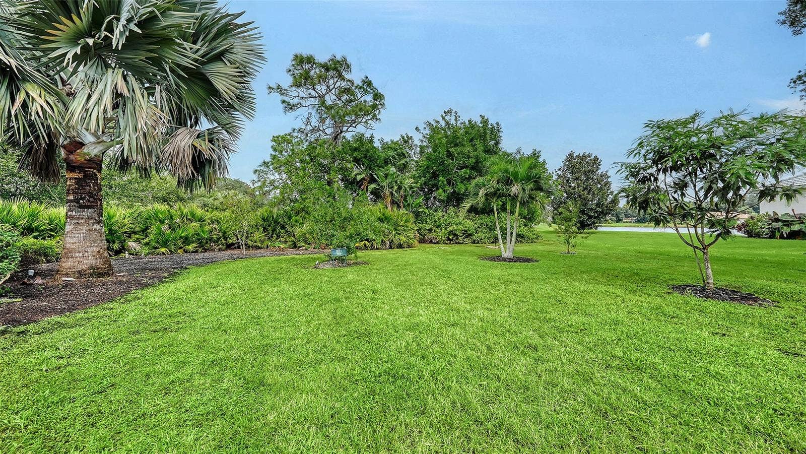8136 REGENTS COURT, University Park, FL 34201