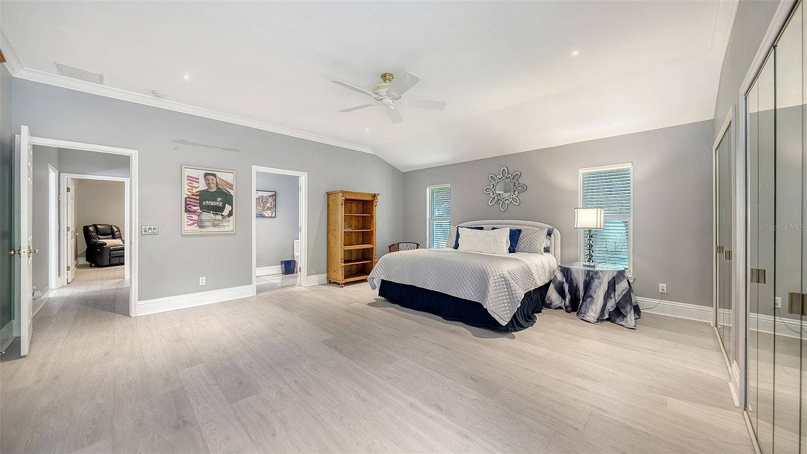 8136 REGENTS COURT, University Park, FL 34201