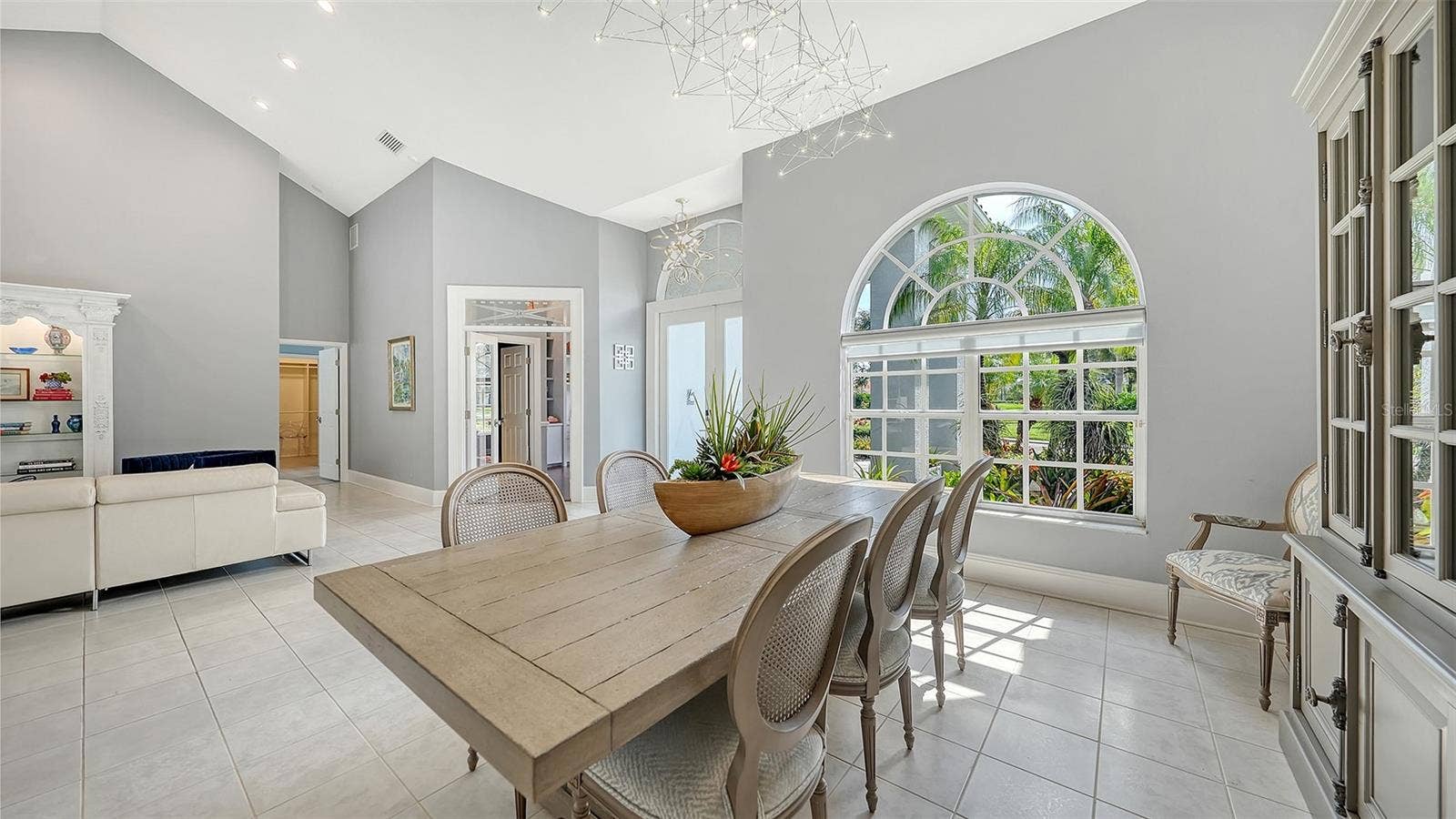 8136 REGENTS COURT, University Park, FL 34201