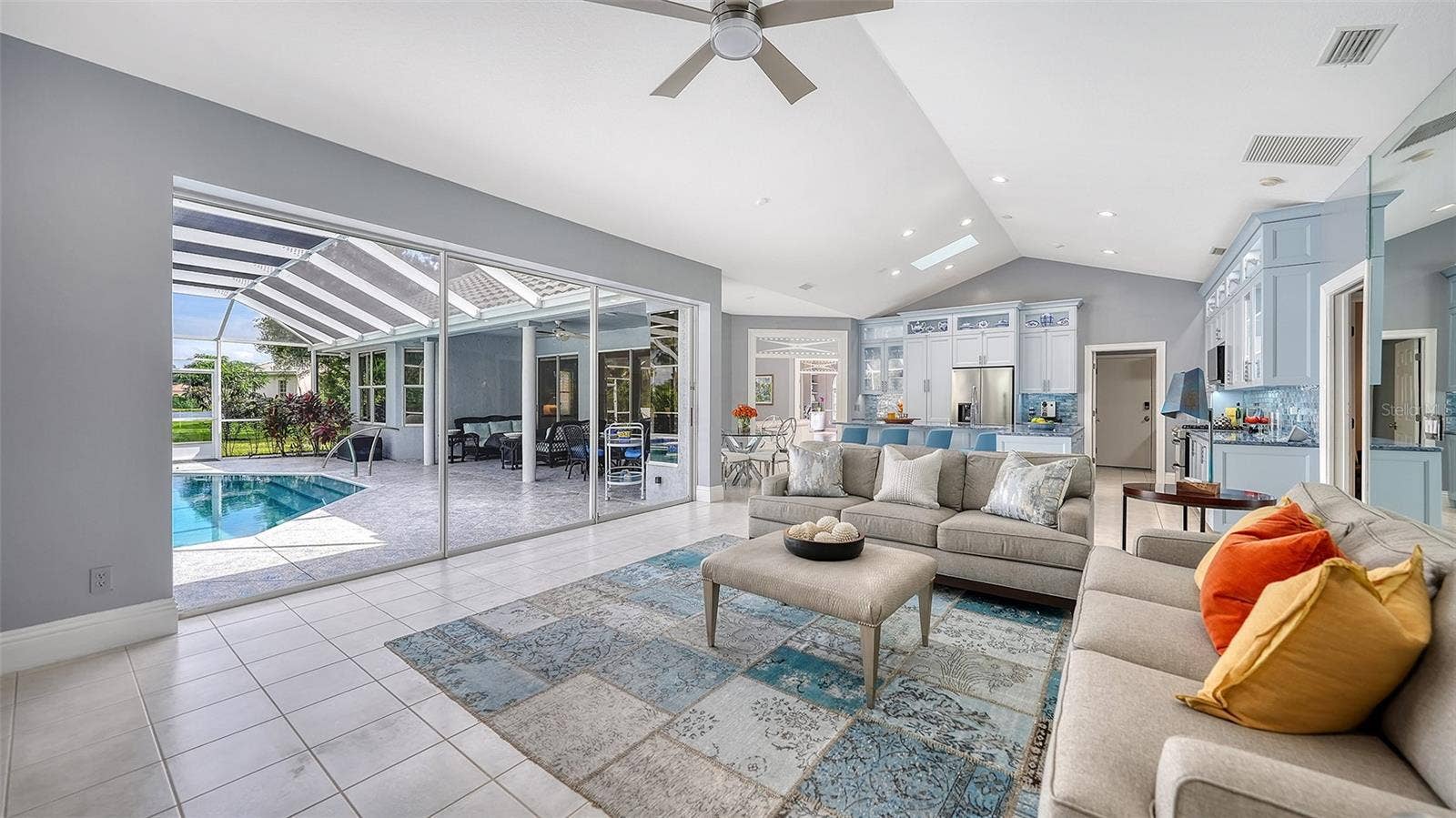 8136 REGENTS COURT, University Park, FL 34201