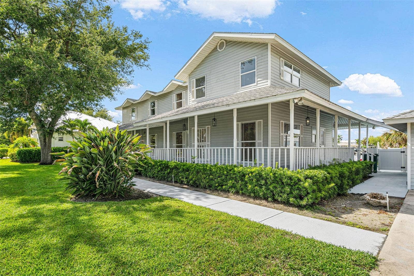 2002 8TH STREET W, Palmetto, FL 34221