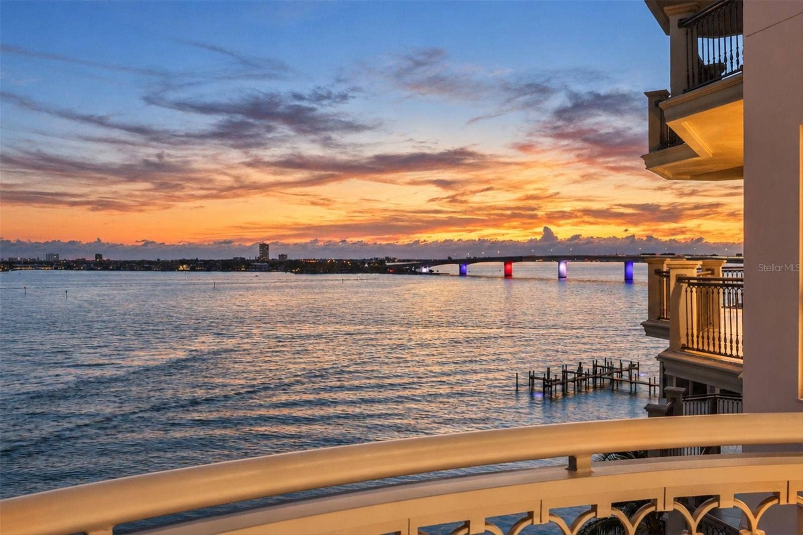 420 GOLDEN GATE POINT, #700, Sarasota, FL 34236 420 GOLDEN GATE POINT, #700, Sarasota, FL 34236