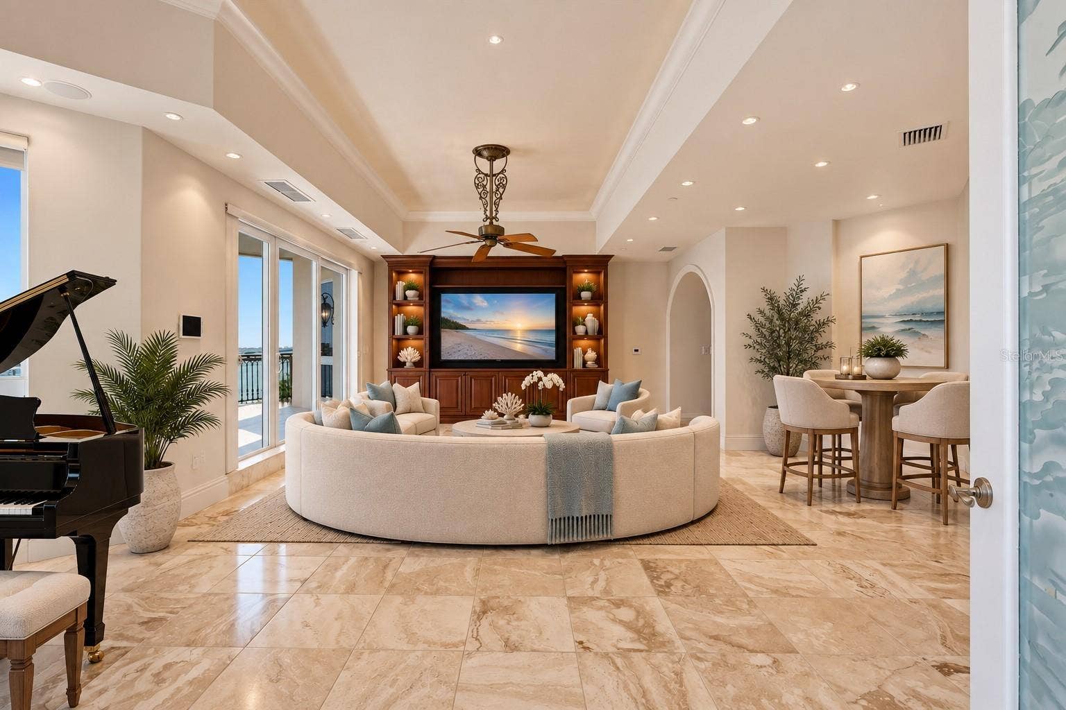 420 GOLDEN GATE POINT, #700, Sarasota, FL 34236 420 GOLDEN GATE POINT, #700, Sarasota, FL 34236