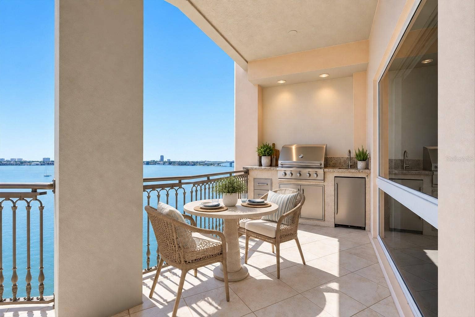 420 GOLDEN GATE POINT, #700, Sarasota, FL 34236 420 GOLDEN GATE POINT, #700, Sarasota, FL 34236