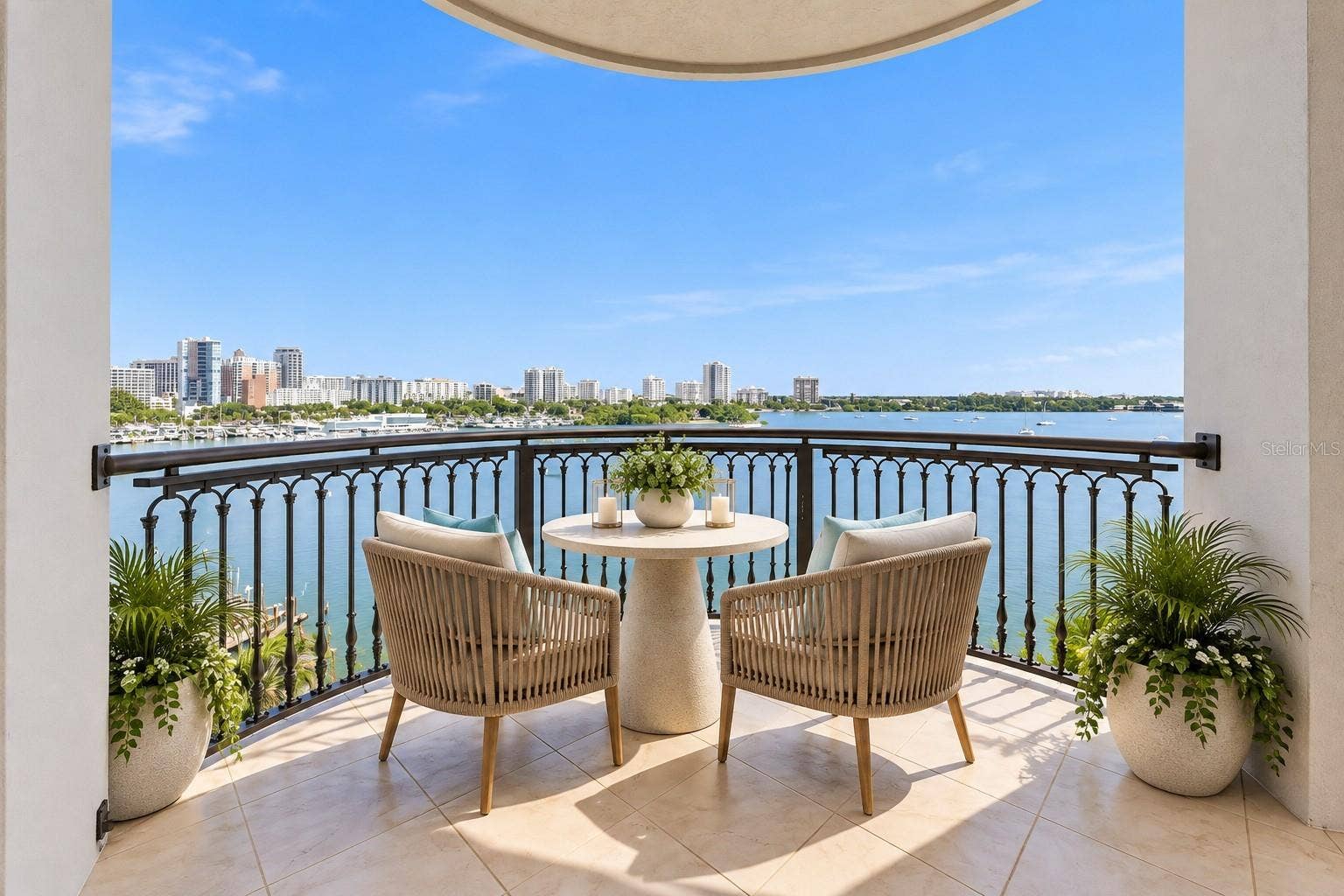 420 GOLDEN GATE POINT, #700, Sarasota, FL 34236 420 GOLDEN GATE POINT, #700, Sarasota, FL 34236