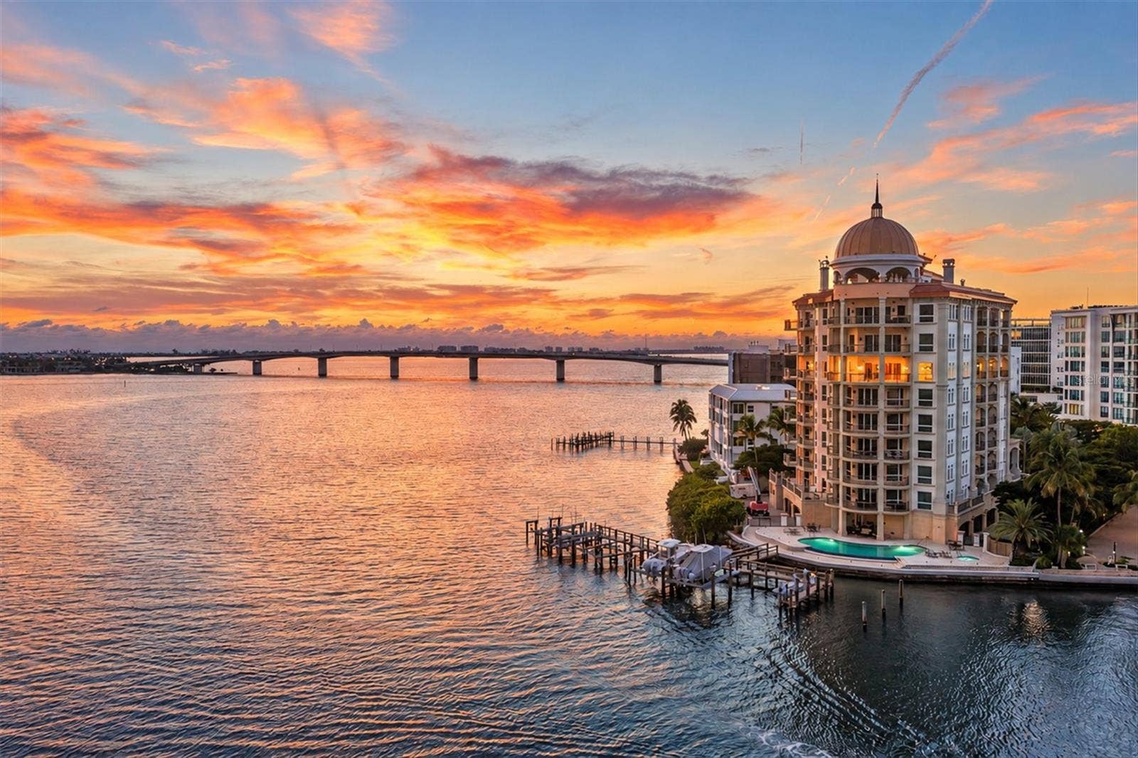 420 GOLDEN GATE POINT, #700, Sarasota, FL 34236 420 GOLDEN GATE POINT, #700, Sarasota, FL 34236