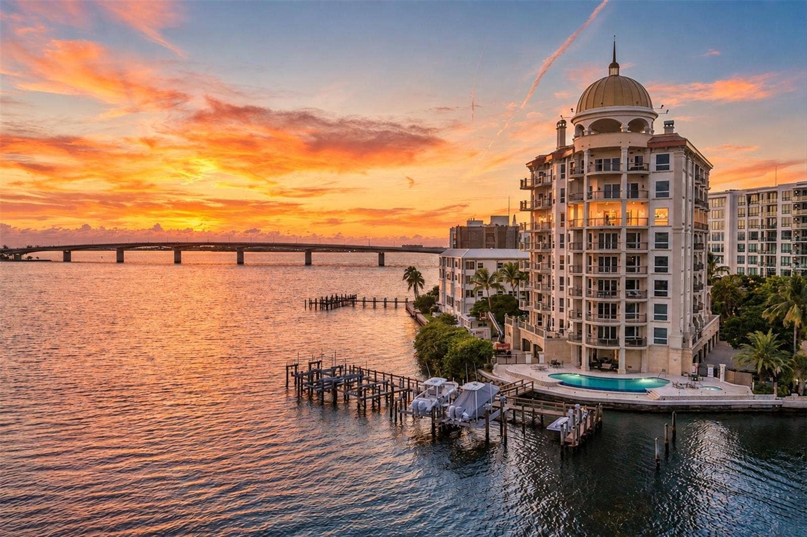 420 GOLDEN GATE POINT, #700, Sarasota, FL 34236 420 GOLDEN GATE POINT, #700, Sarasota, FL 34236