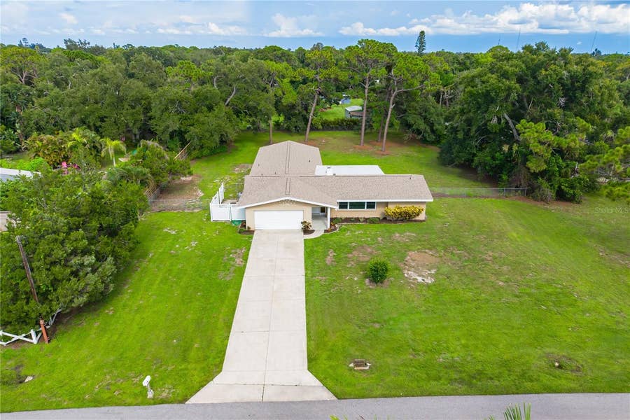 Property photo for 3733 MALEC CIRCLE, Sarasota, FL