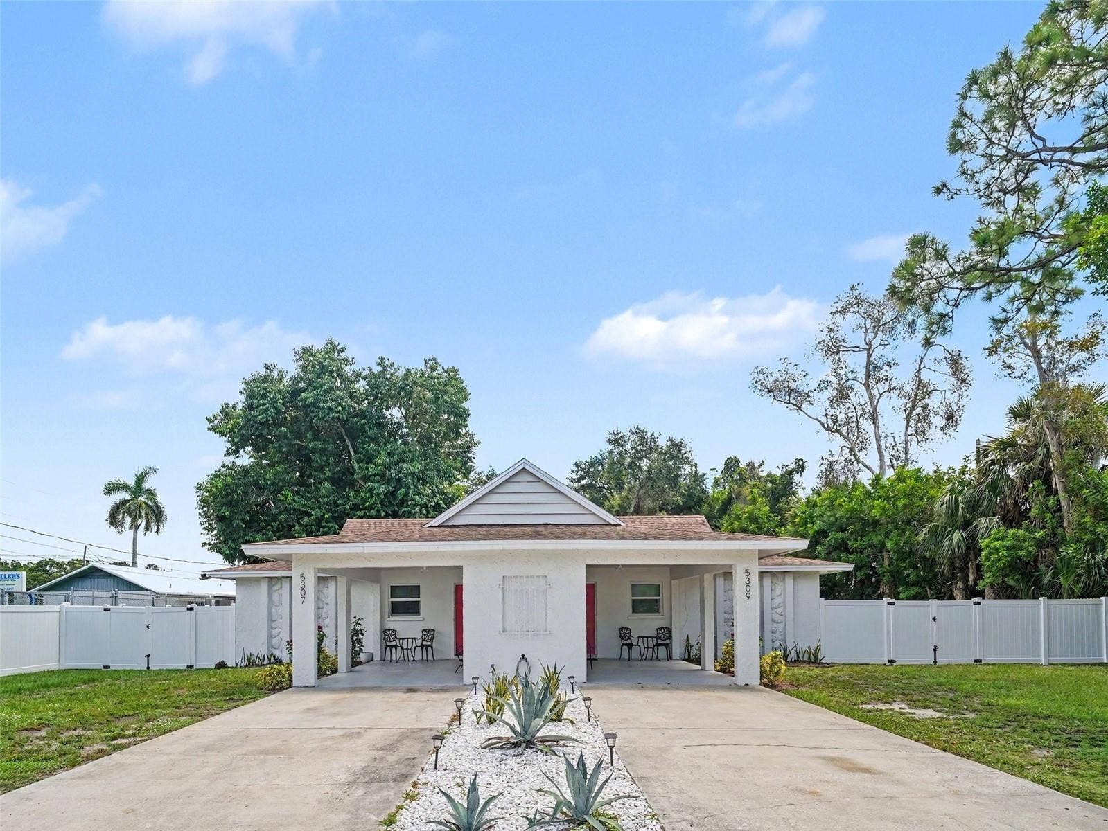 5307 16TH STREET W, Bradenton, FL 34207 5307 16TH STREET W, Bradenton, FL 34207