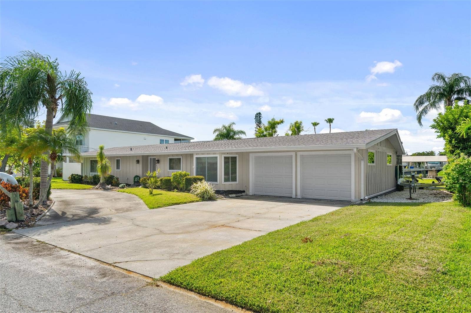 4331 POMPANO LANE, Palmetto, FL 34221 4331 POMPANO LANE, Palmetto, FL 34221