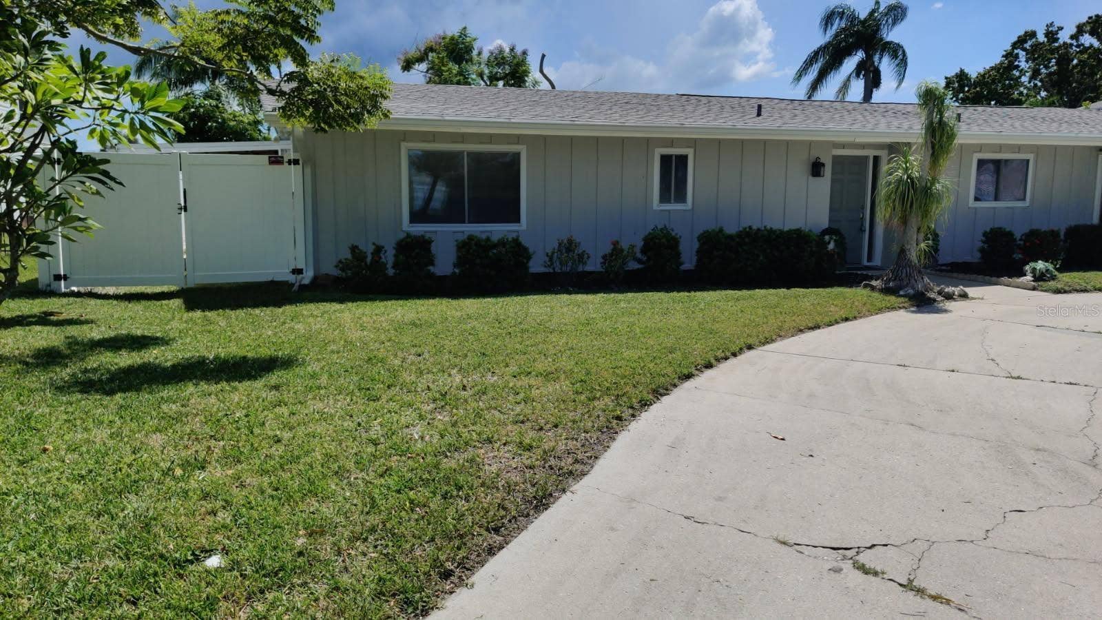 4331 POMPANO LANE, Palmetto, FL 34221 4331 POMPANO LANE, Palmetto, FL 34221