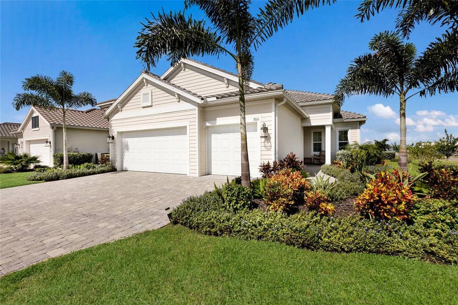 Property photo for 8011 ANTHIRIUM LOOP, Sarasota, FL