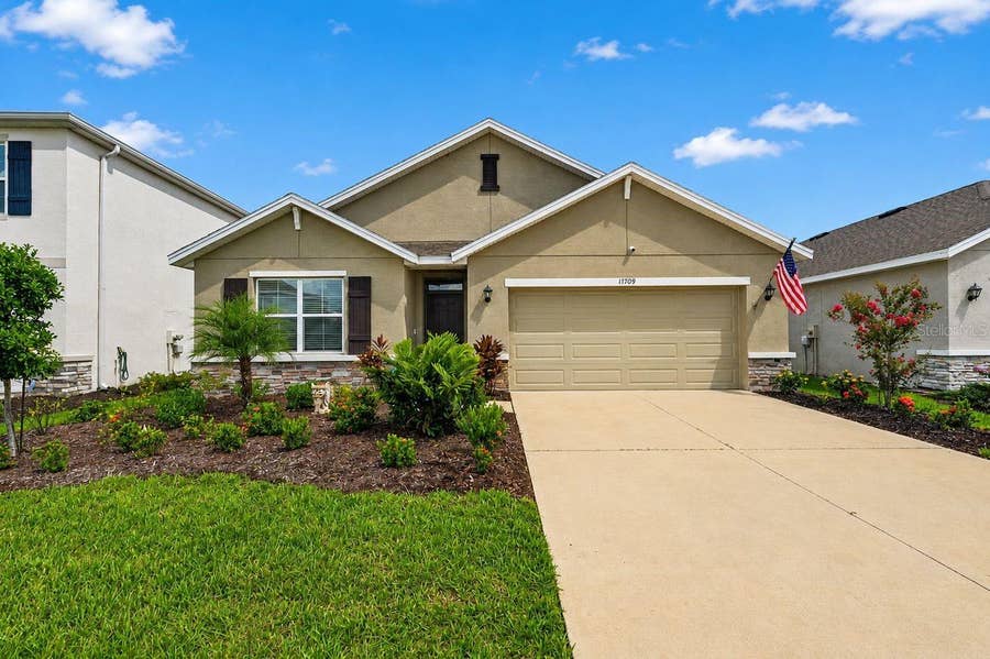 Property photo for 17709 CANOPY PLACE, Bradenton, FL