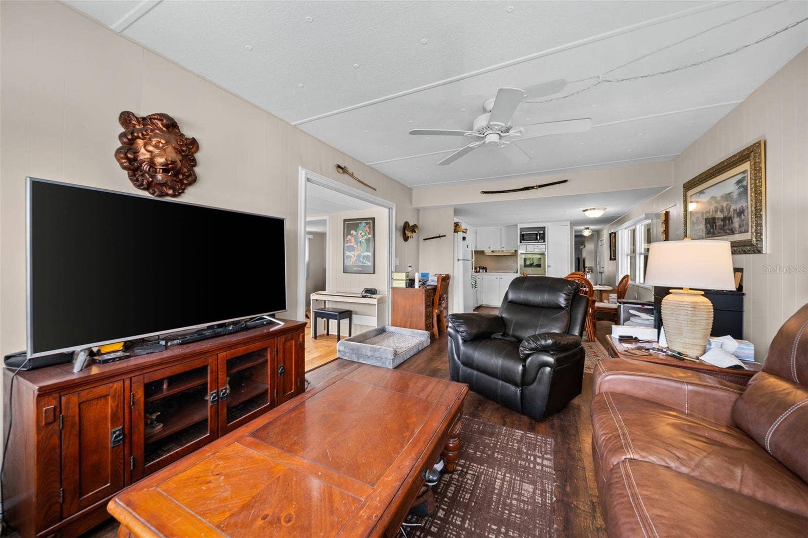 136 LAKEVIEW DR. DRIVE, Palmetto, FL 34221 136 LAKEVIEW DR. DRIVE, Palmetto, FL 34221