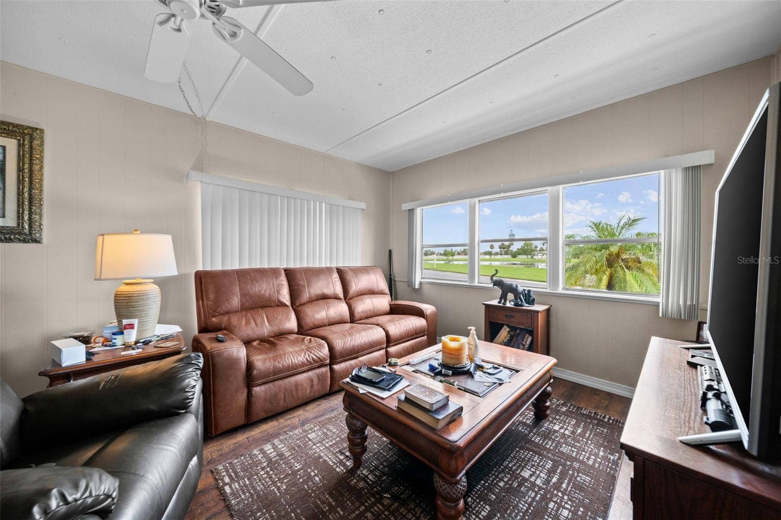 136 LAKEVIEW DR. DRIVE, Palmetto, FL 34221 136 LAKEVIEW DR. DRIVE, Palmetto, FL 34221
