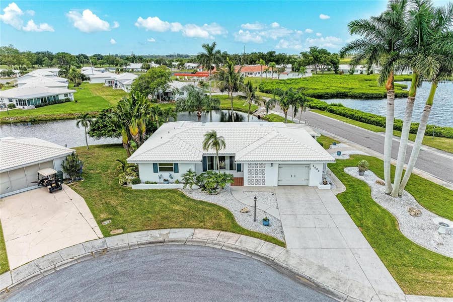 Property photo for 4006 JOYCE DRIVE, Bradenton, FL