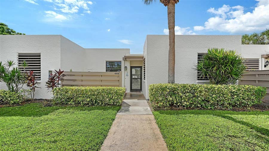 Property photo for 666 WOODLAWN DRIVE, #666, Bradenton, FL