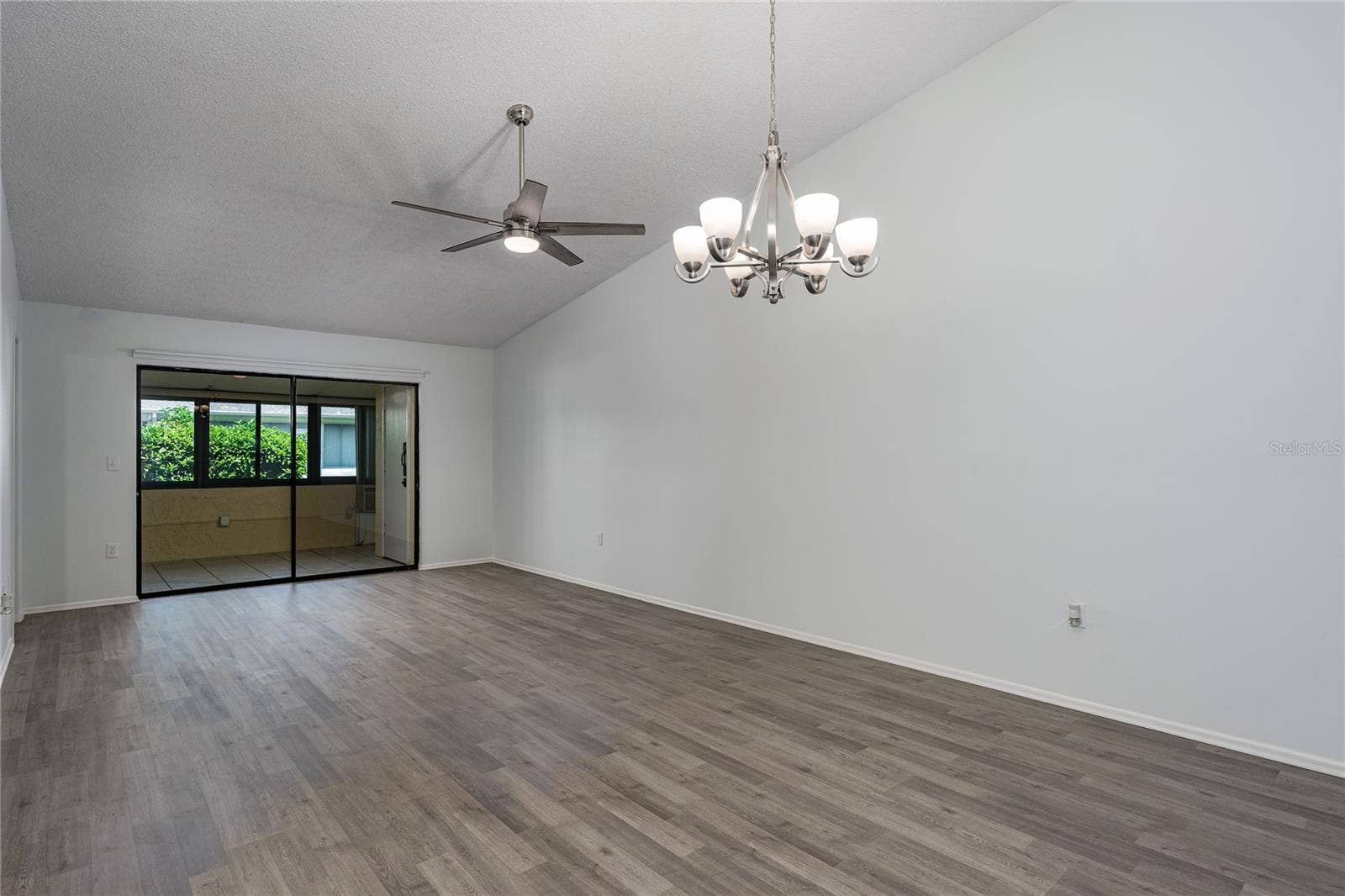 1206 58TH STREET W, Bradenton, FL 34209 Living Room - Dinning