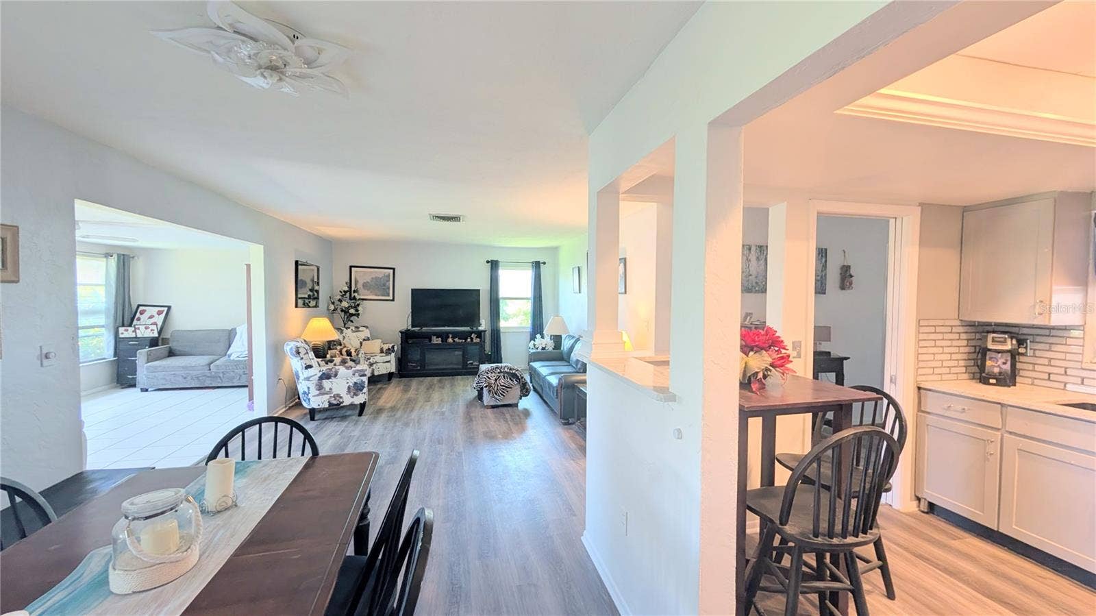 3286 BRUNSWICK LANE, #704, Sarasota, FL 34239 3286 BRUNSWICK LANE, #704, Sarasota, FL 34239
