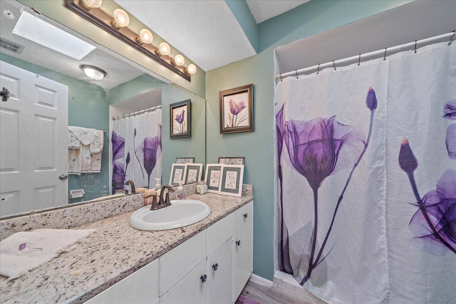 3286 BRUNSWICK LANE, #704, Sarasota, FL 34239 3286 BRUNSWICK LANE, #704, Sarasota, FL 34239