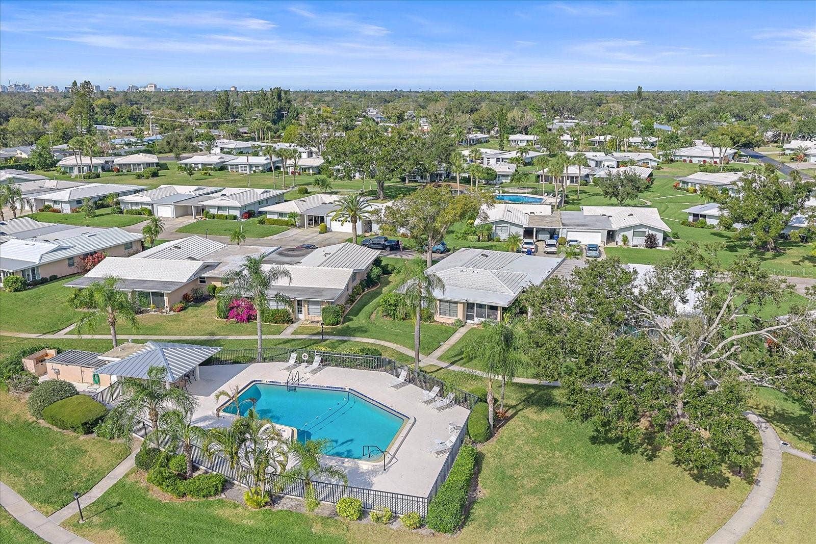 3286 BRUNSWICK LANE, #704, Sarasota, FL 34239 3286 BRUNSWICK LANE, #704, Sarasota, FL 34239