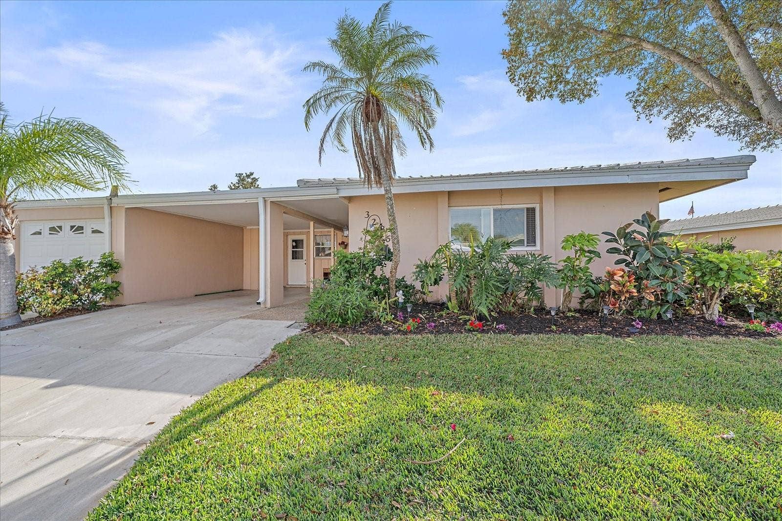 3286 BRUNSWICK LANE, #704, Sarasota, FL 34239 3286 BRUNSWICK LANE, #704, Sarasota, FL 34239