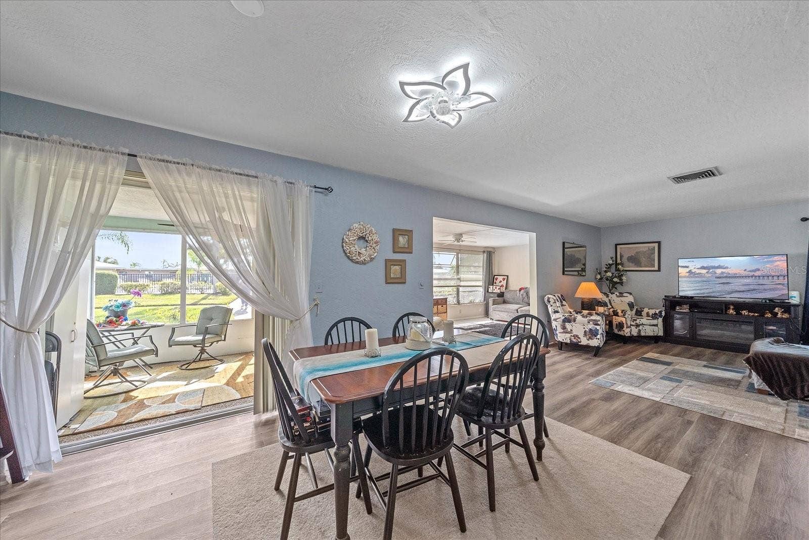 3286 BRUNSWICK LANE, #704, Sarasota, FL 34239 3286 BRUNSWICK LANE, #704, Sarasota, FL 34239