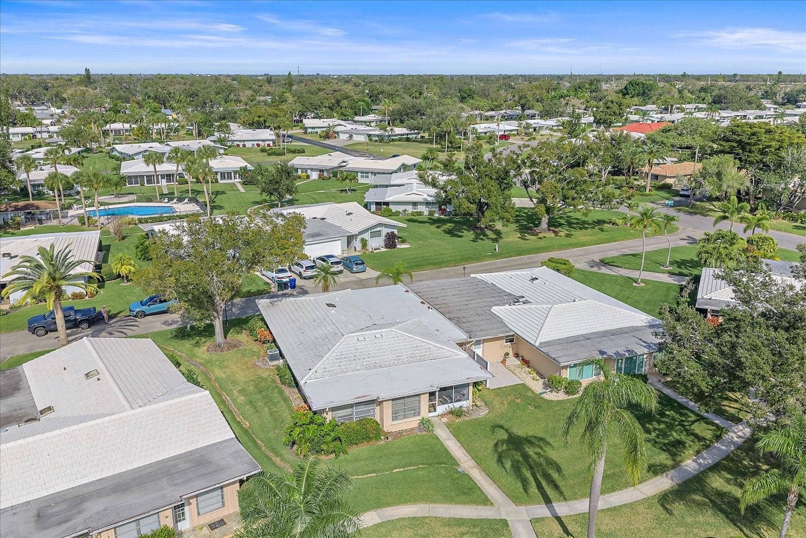3286 BRUNSWICK LANE, #704, Sarasota, FL 34239 3286 BRUNSWICK LANE, #704, Sarasota, FL 34239