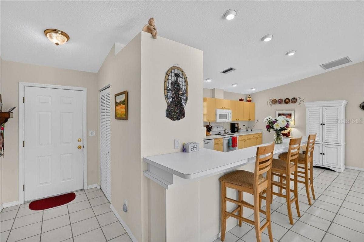 122 49TH COURT E, Palmetto, FL 34221 122 49TH COURT E, Palmetto, FL 34221