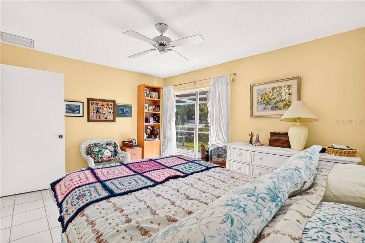 122 49TH COURT E, Palmetto, FL 34221 122 49TH COURT E, Palmetto, FL 34221