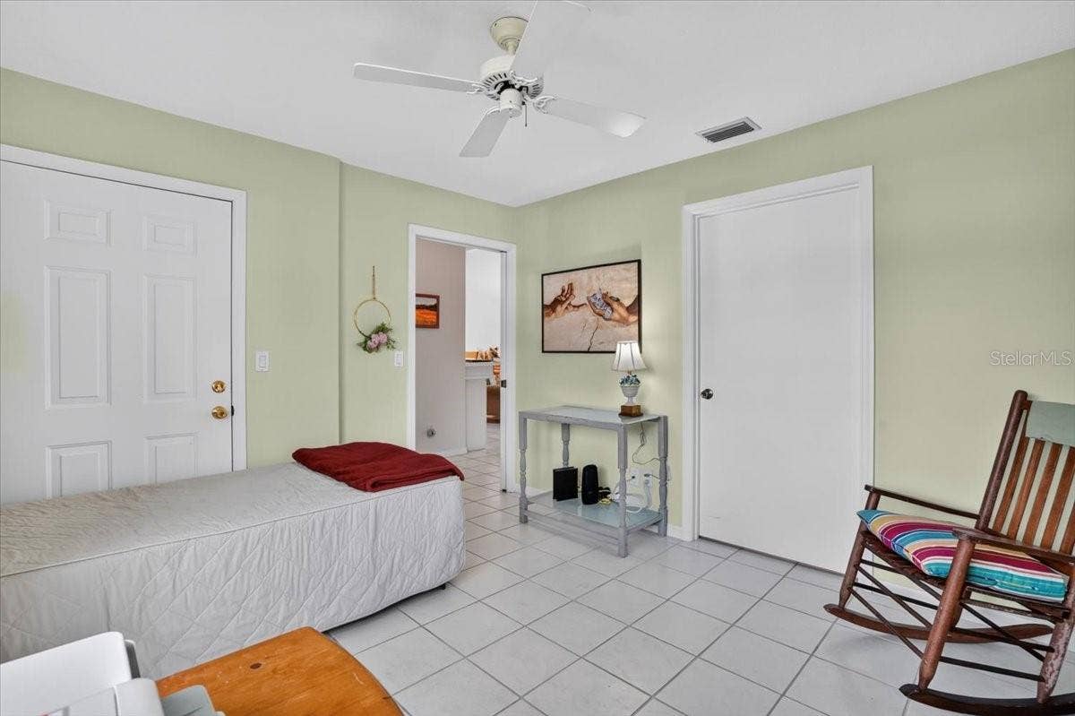 122 49TH COURT E, Palmetto, FL 34221 122 49TH COURT E, Palmetto, FL 34221