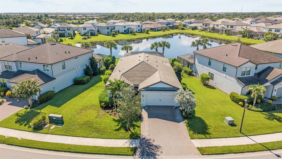 Property photo for 5755 BLUESTAR COURT, Lakewood Ranch, FL