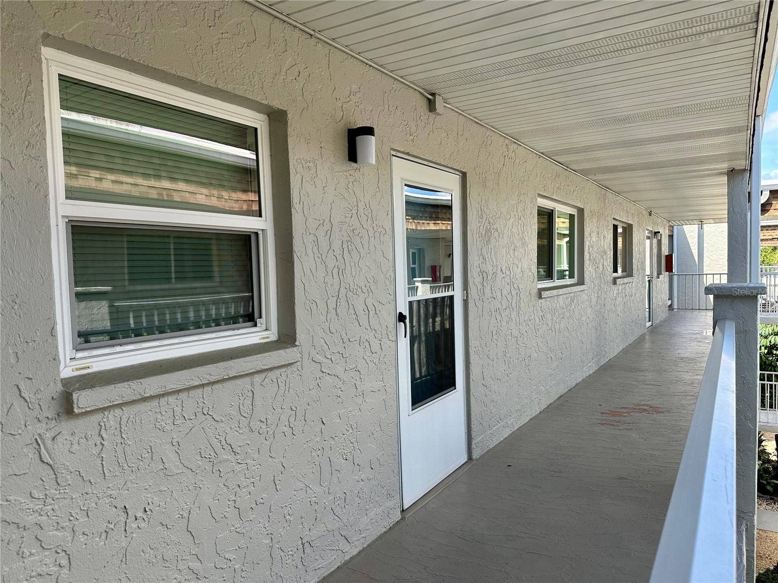 1330 GLEN OAKS DRIVE E, #370D, Sarasota, FL 34232