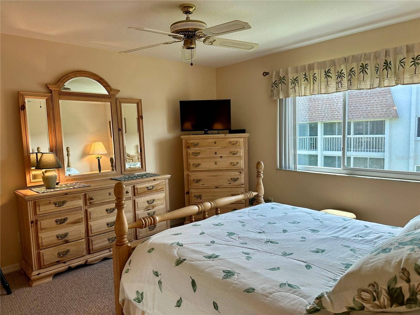 1330 GLEN OAKS DRIVE E, #370D, Sarasota, FL 34232