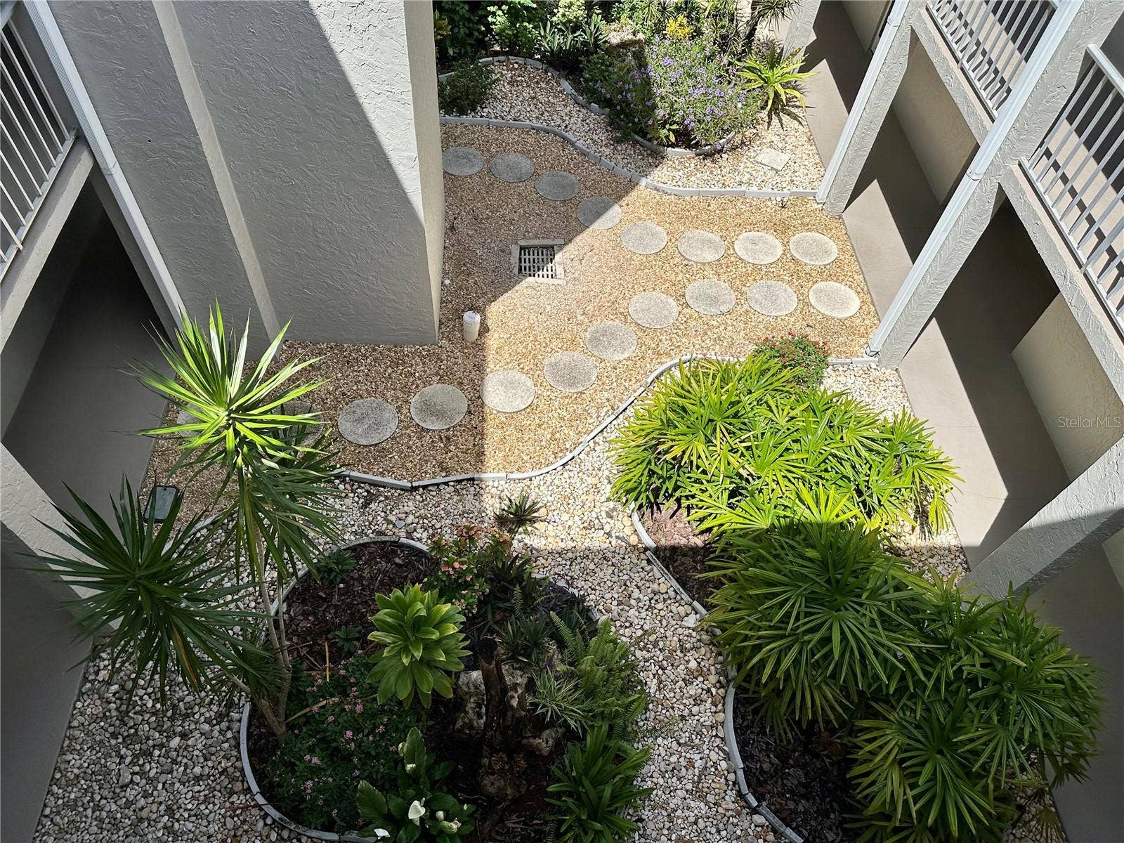 1330 GLEN OAKS DRIVE E, #370D, Sarasota, FL 34232