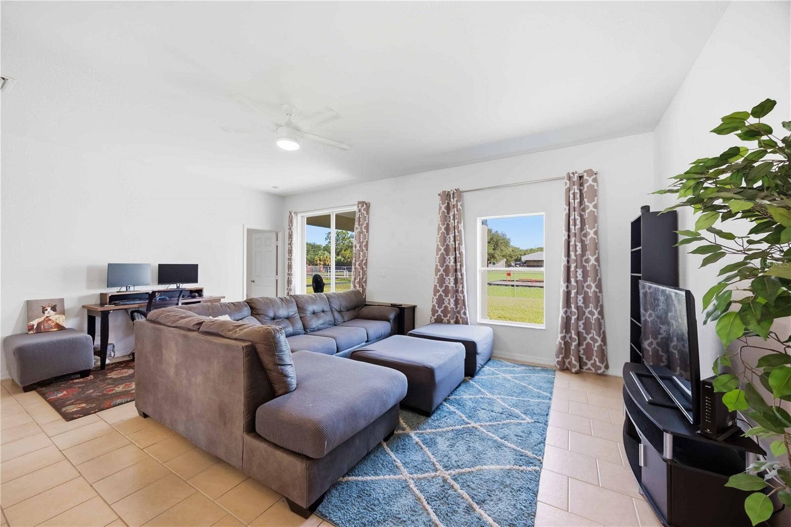 1150 KNOTTY PINE AVENUE, North Port, FL 34288 Lots of natural light