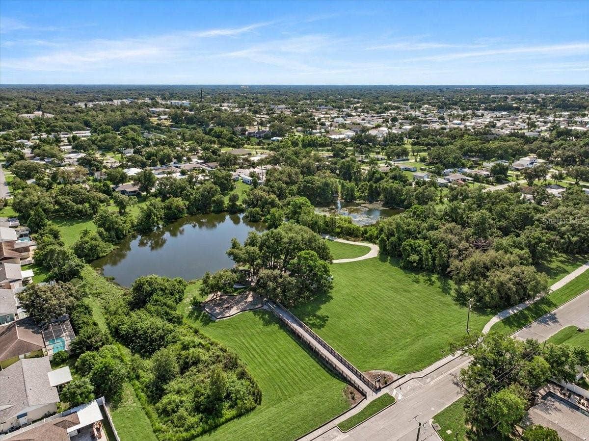 7739 33RD LANE E, Sarasota, FL 34243 7739 33RD LANE E, Sarasota, FL 34243