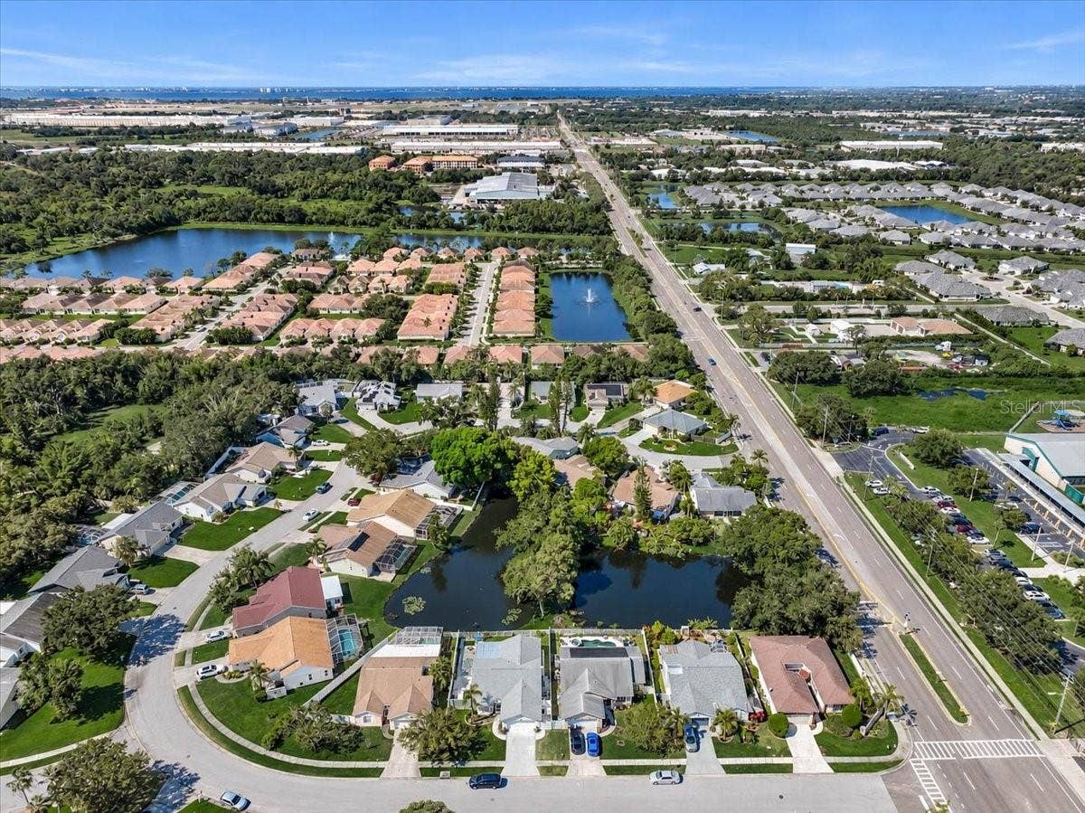 7739 33RD LANE E, Sarasota, FL 34243 Maple Lakes Neighborhood