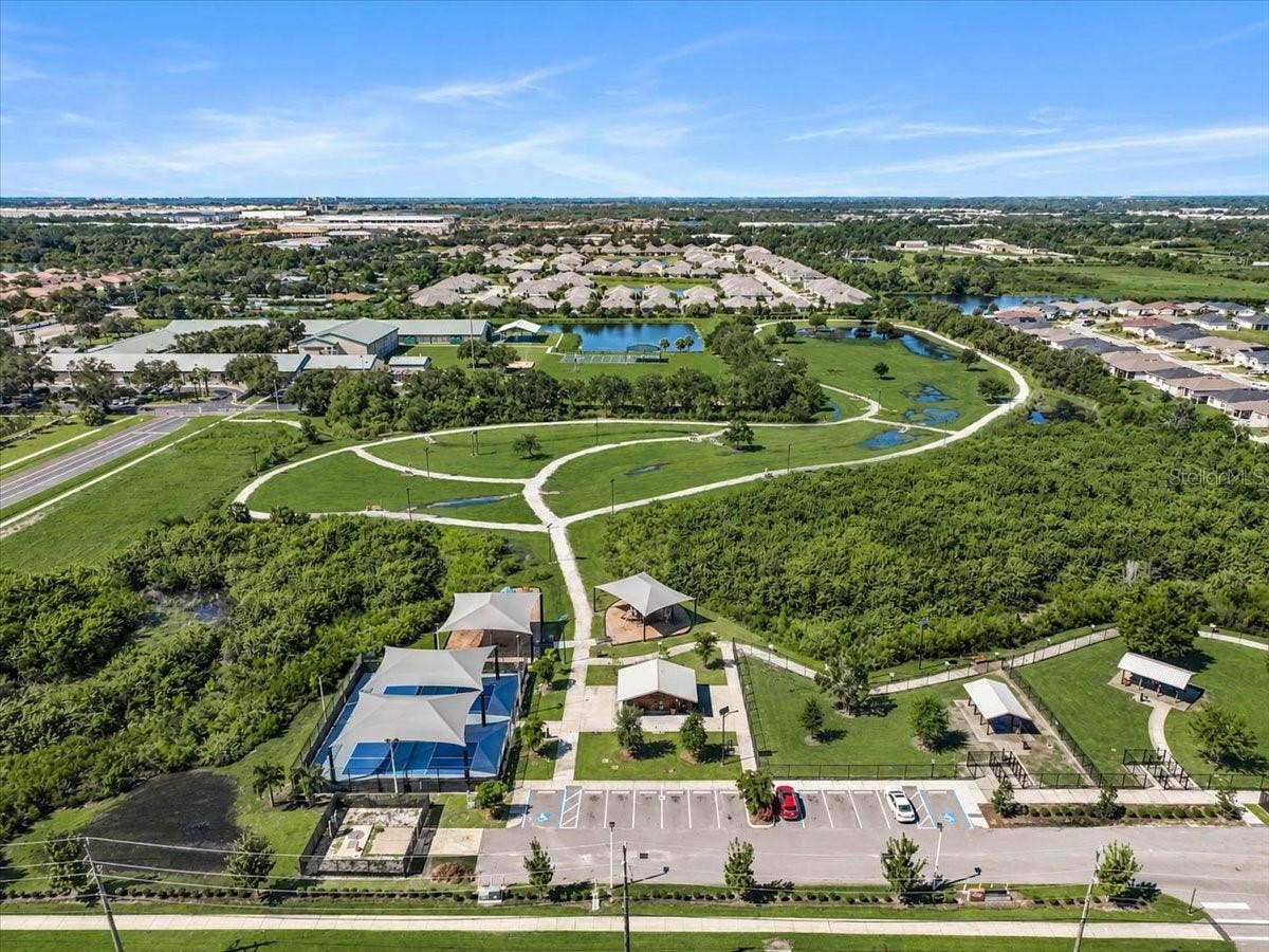 7739 33RD LANE E, Sarasota, FL 34243 7739 33RD LANE E, Sarasota, FL 34243