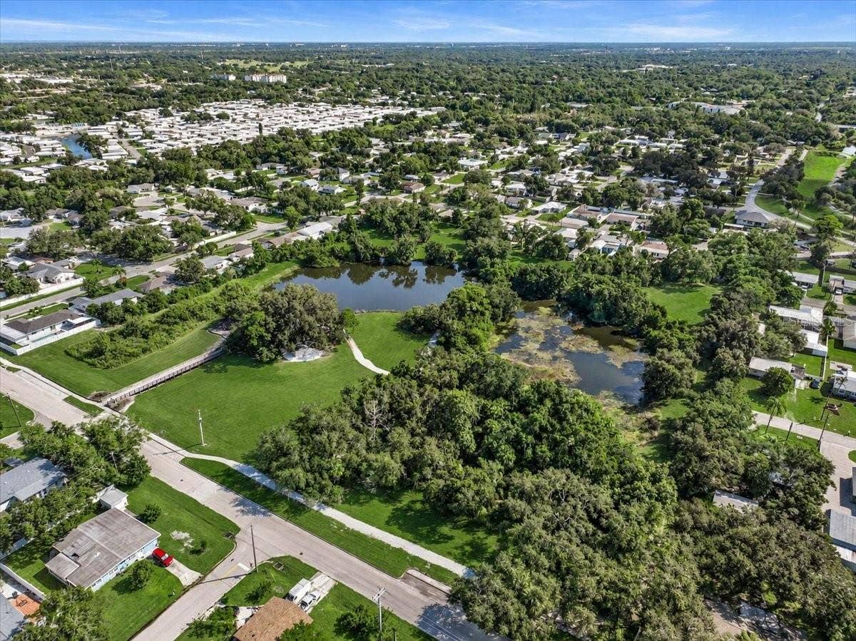 7739 33RD LANE E, Sarasota, FL 34243 7739 33RD LANE E, Sarasota, FL 34243