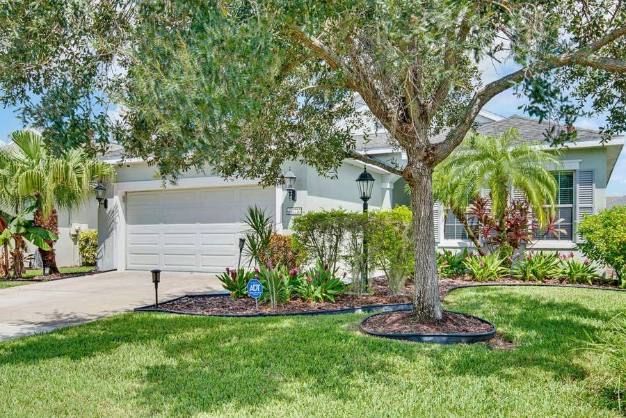 Property photo for 11770 FENNEMORE WAY, Parrish, FL