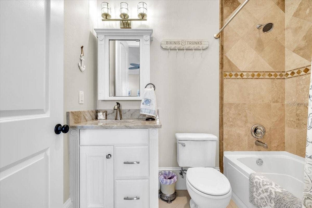 1918 SE 40TH STREET, Cape Coral, FL 33904 1918 SE 40TH STREET, Cape Coral, FL 33904