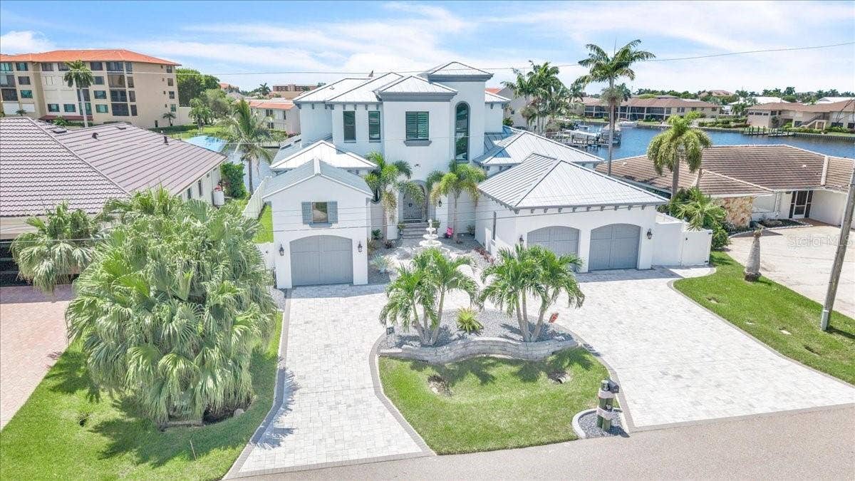 1918 SE 40TH STREET, Cape Coral, FL 33904 1918 SE 40TH STREET, Cape Coral, FL 33904